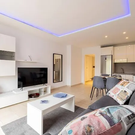 Precioso Y Amplio Estudio En Plaza Del Charco